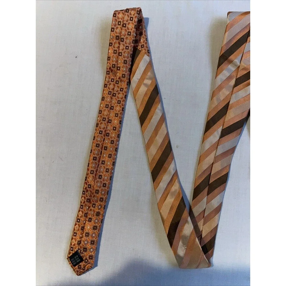 Desantis Collection Men’s Dress Tie Size 58” Peach Striped Business Formal City